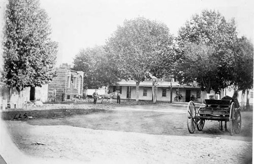 Photo of Alhambra Hotel